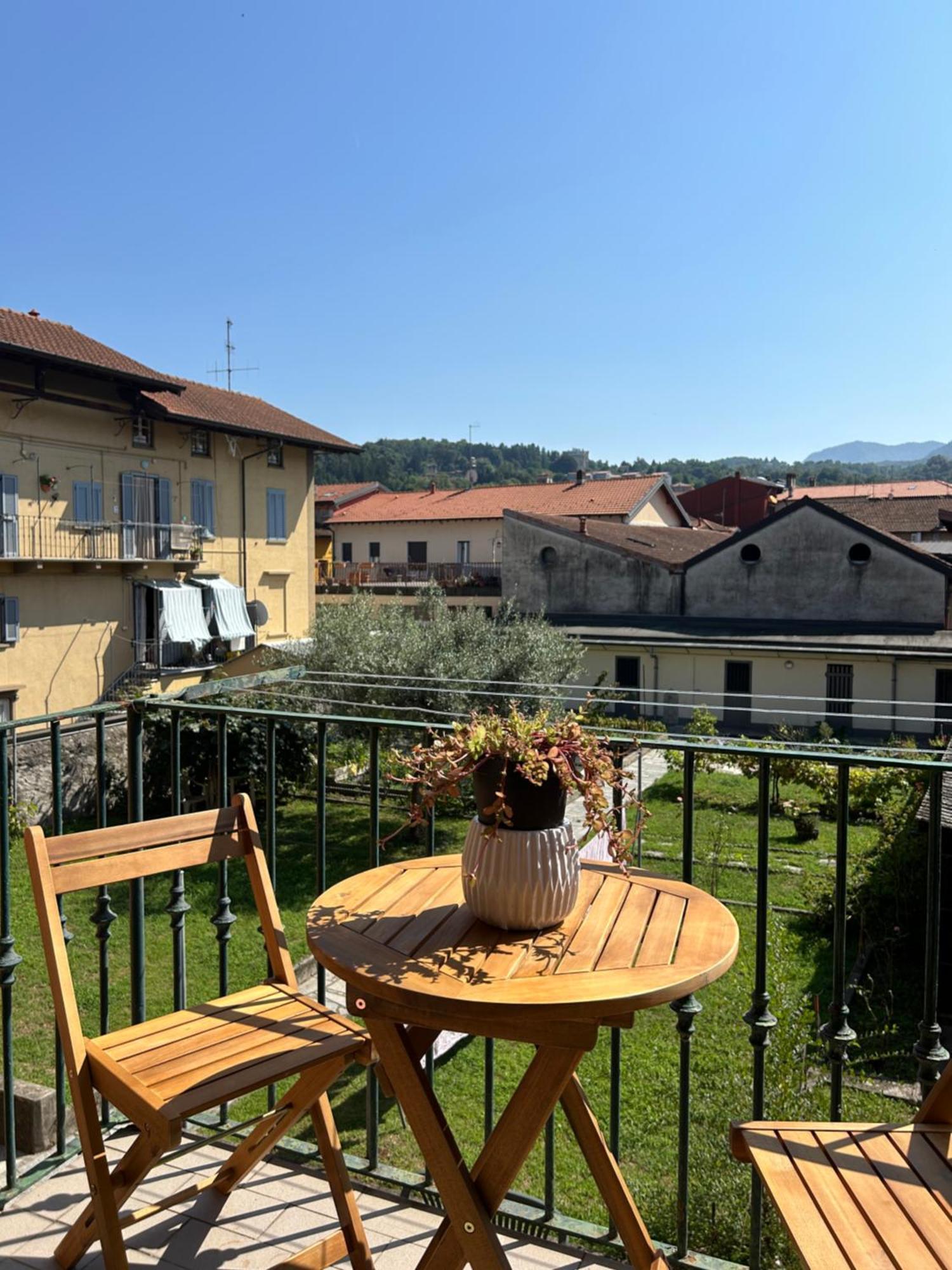 V&C Home Rental Specialist Appartamenti Fronte Lago Maggiore Germignaga Экстерьер фото
